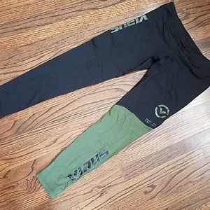 Virus leggings